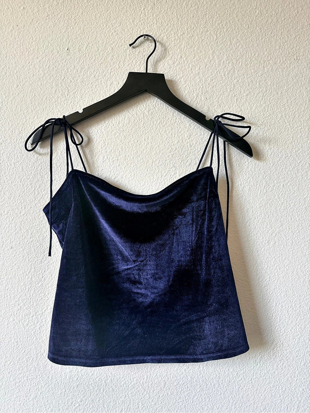 Abercrombie & Fitch Navy Velvet Tie-Shoulder Camisole Size L